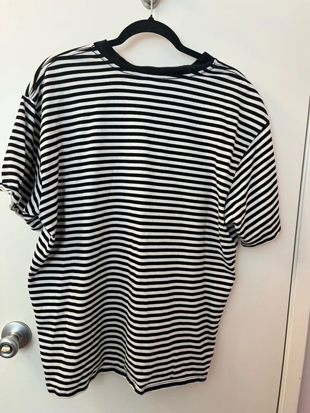 OBEY XL Black & White Striped Short-Sleeve Tee with Yellow Sun Motif PTP 25-28 - Picture 8 of 8